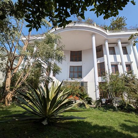 Mulberry Garden Hotel Varanasi Ngoại thất bức ảnh