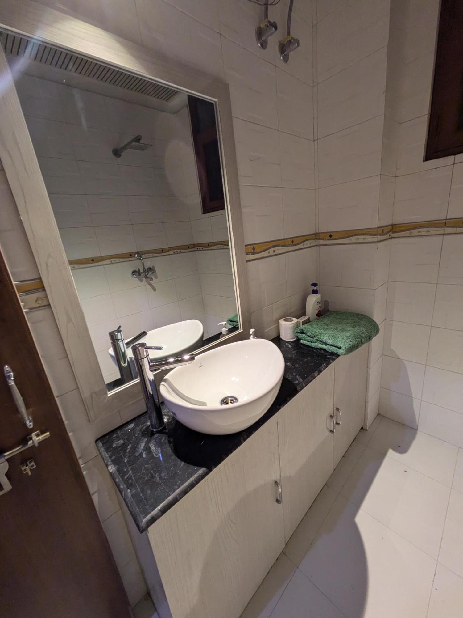 Mulberry Garden Hotel Varanasi Ngoại thất bức ảnh