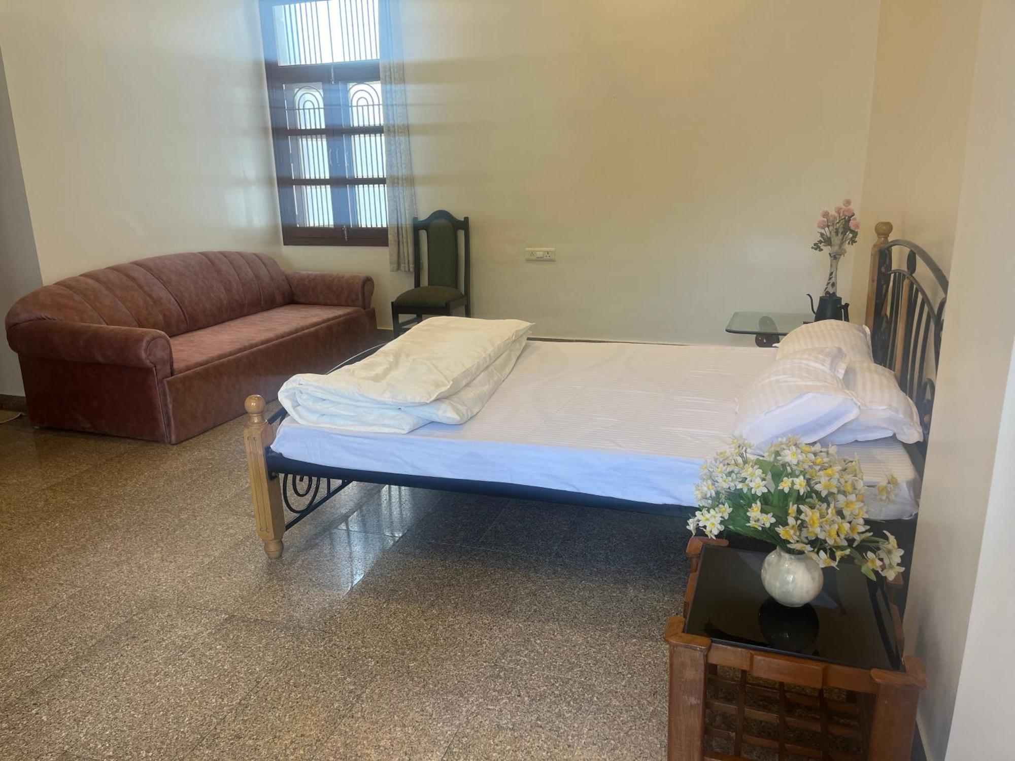 Mulberry Garden Hotel Varanasi Ngoại thất bức ảnh