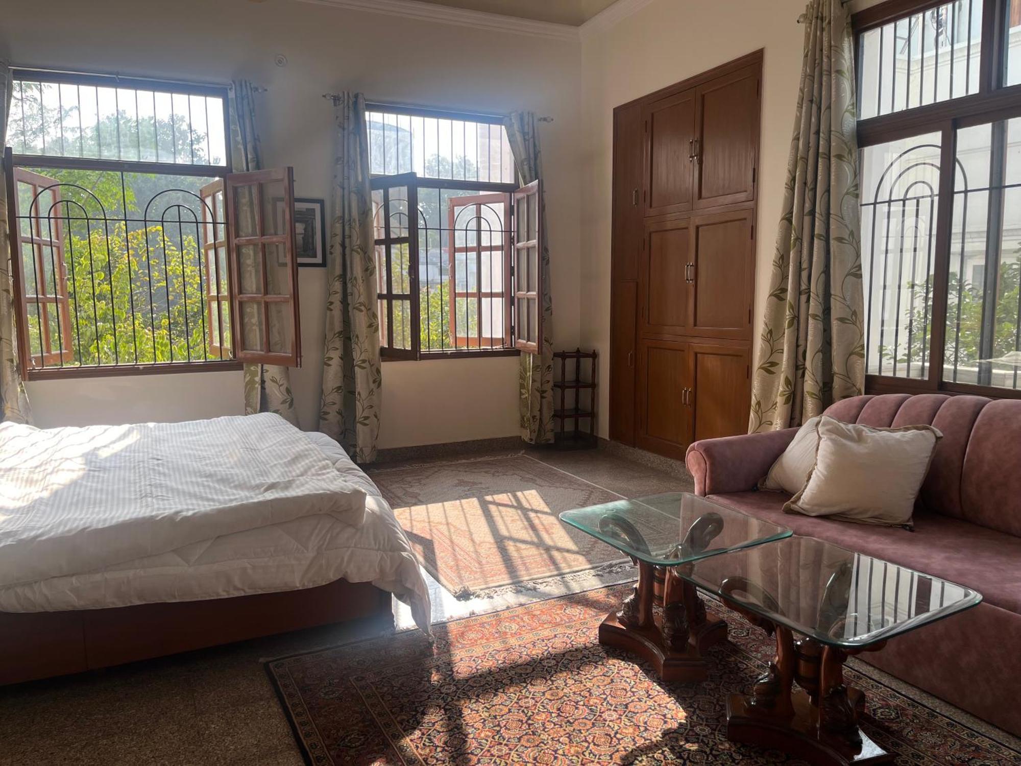 Mulberry Garden Hotel Varanasi Ngoại thất bức ảnh