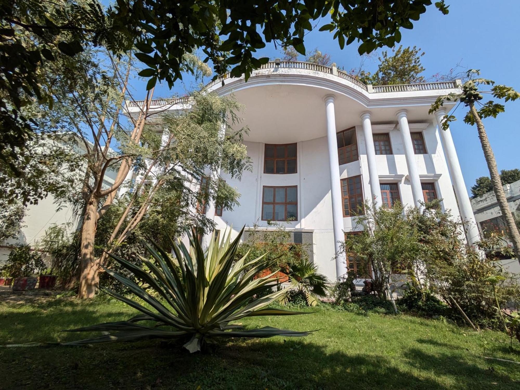 Mulberry Garden Hotel Varanasi Ngoại thất bức ảnh